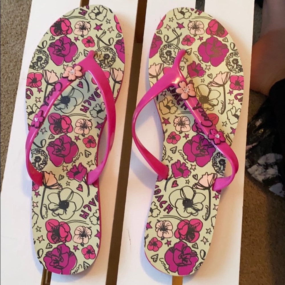 Coach flip flops